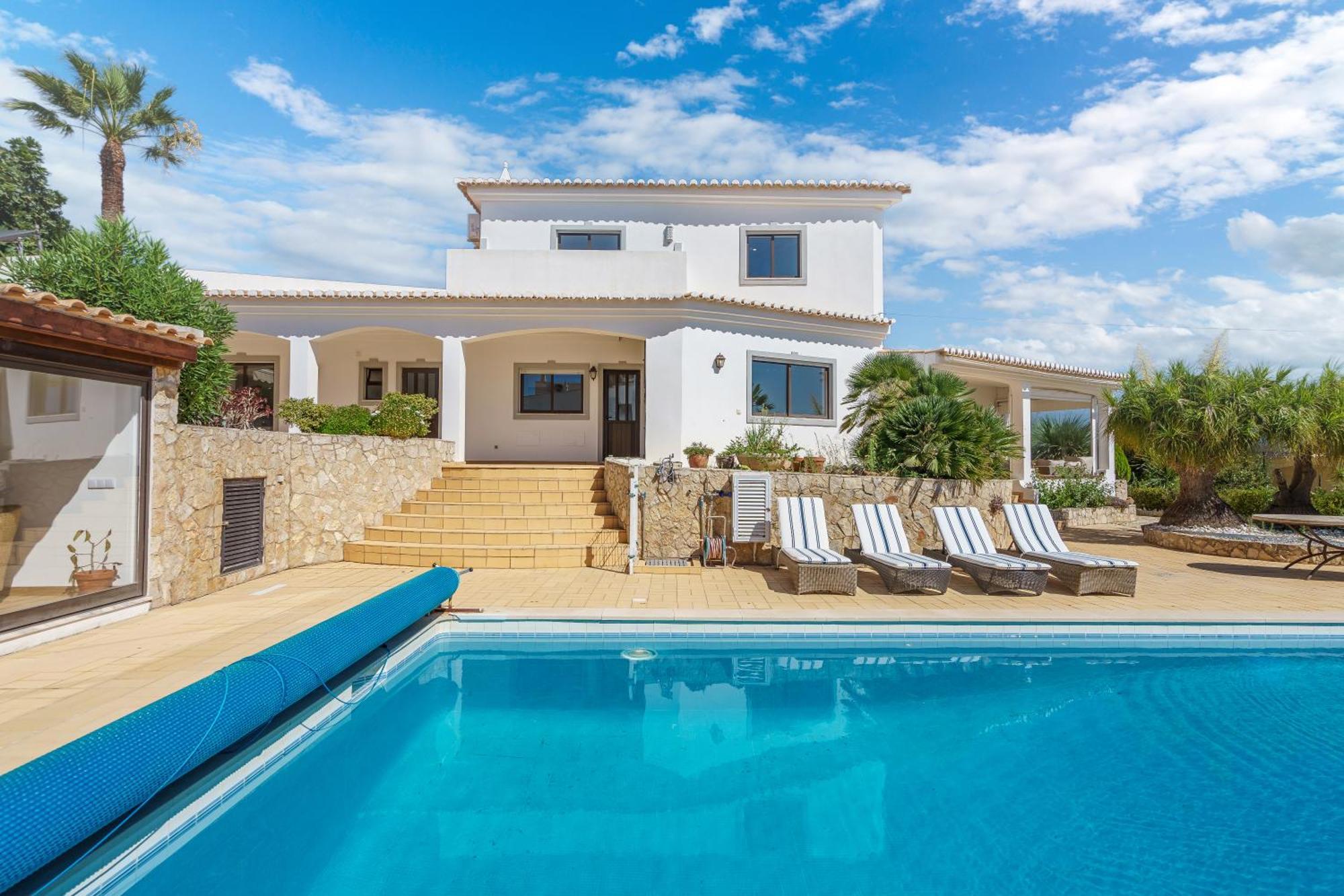 Family Oasis With Pool And Leisure #1957 * Lagos